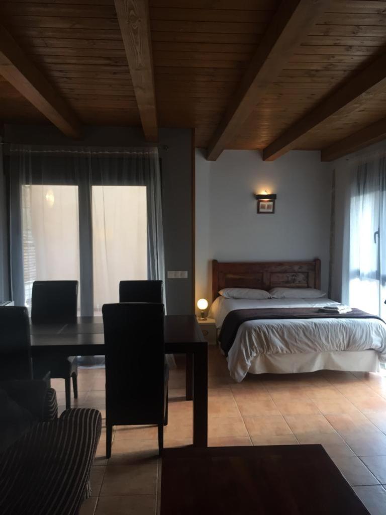 Pensjonat Casa Salto De Roldan Apiés Zewnętrze zdjęcie